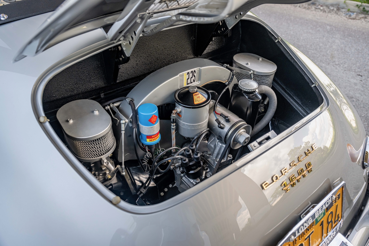 WR2.2S engine with 175hp.  Original 1.6S is restored and on display.